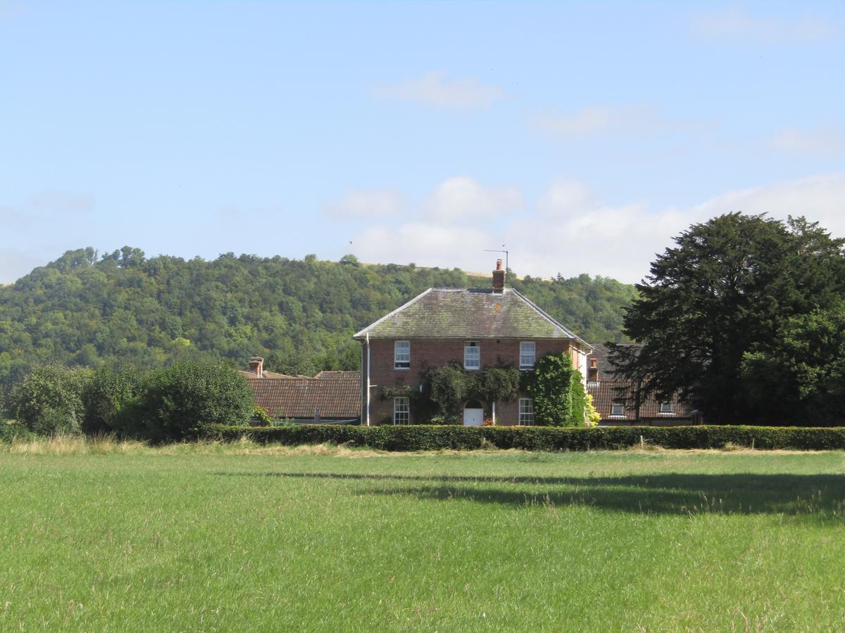 Home Farm Boreham Уорминстер Экстерьер фото